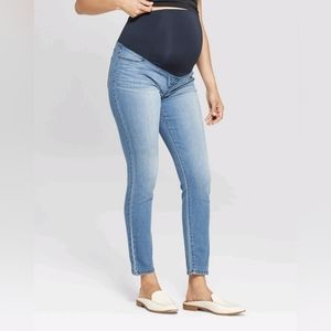 Ingrid and Isabel Maternity Jeans, Medium Wash